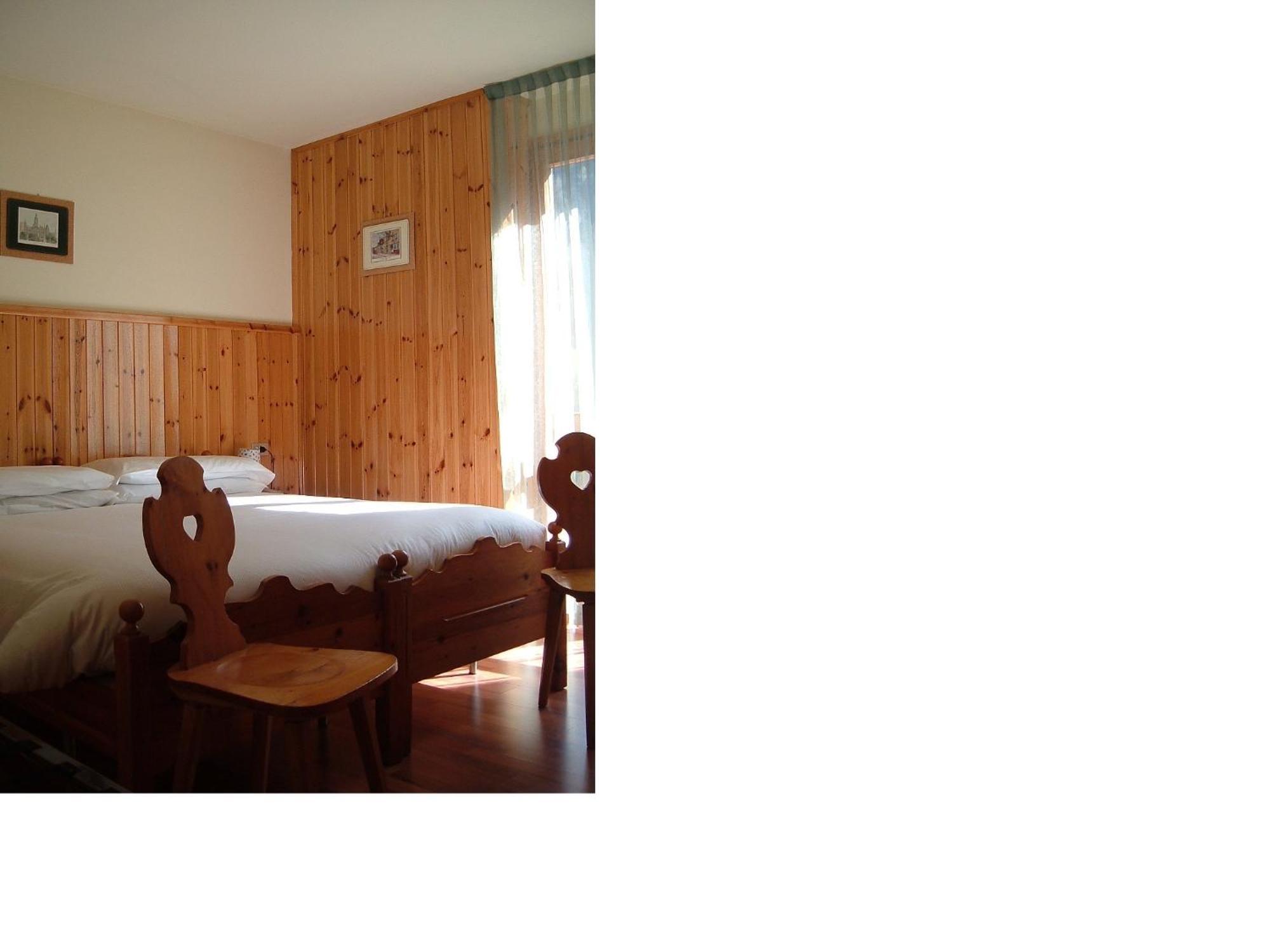 Albergo Pineta Gerola Alta 部屋 写真