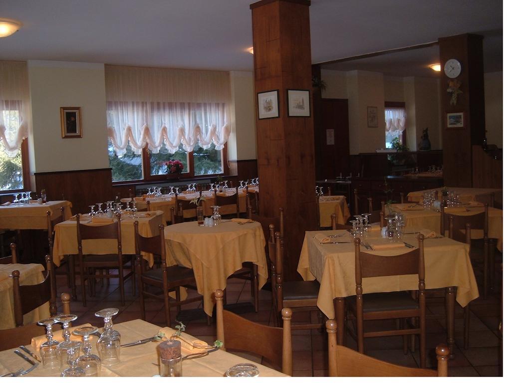 Albergo Pineta Gerola Alta エクステリア 写真